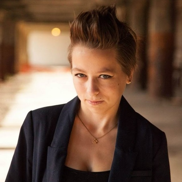 Meet your Posher, Rikki - Picture 1 of 1